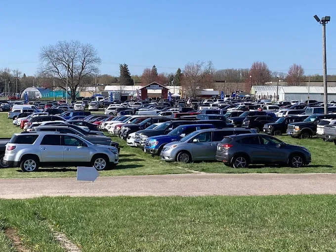 Parking, tickets & transportation options