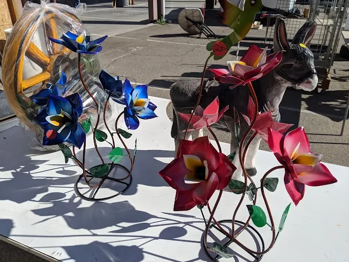 Artisan craft market and handmade treasures