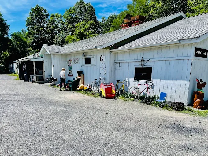 Ravena barn flea market photos